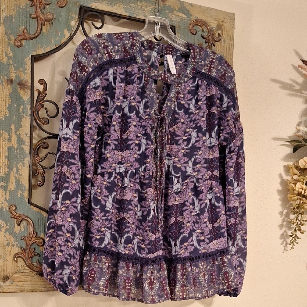 Xhilaration Purple Floral Blouse.NWOT Size Small